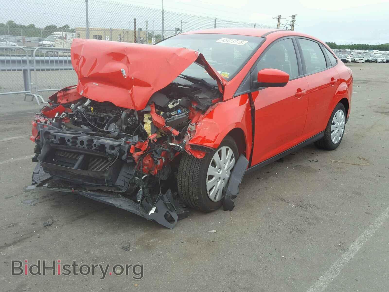 2012 Ford FOCUS (VIN 1FAHP3F29CL118582) — photo 2 of 10