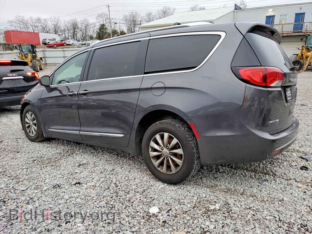 2019 CHRYSLER PACIFICA - VIN: 2C4RC1BG3KR655258 - Фото 2