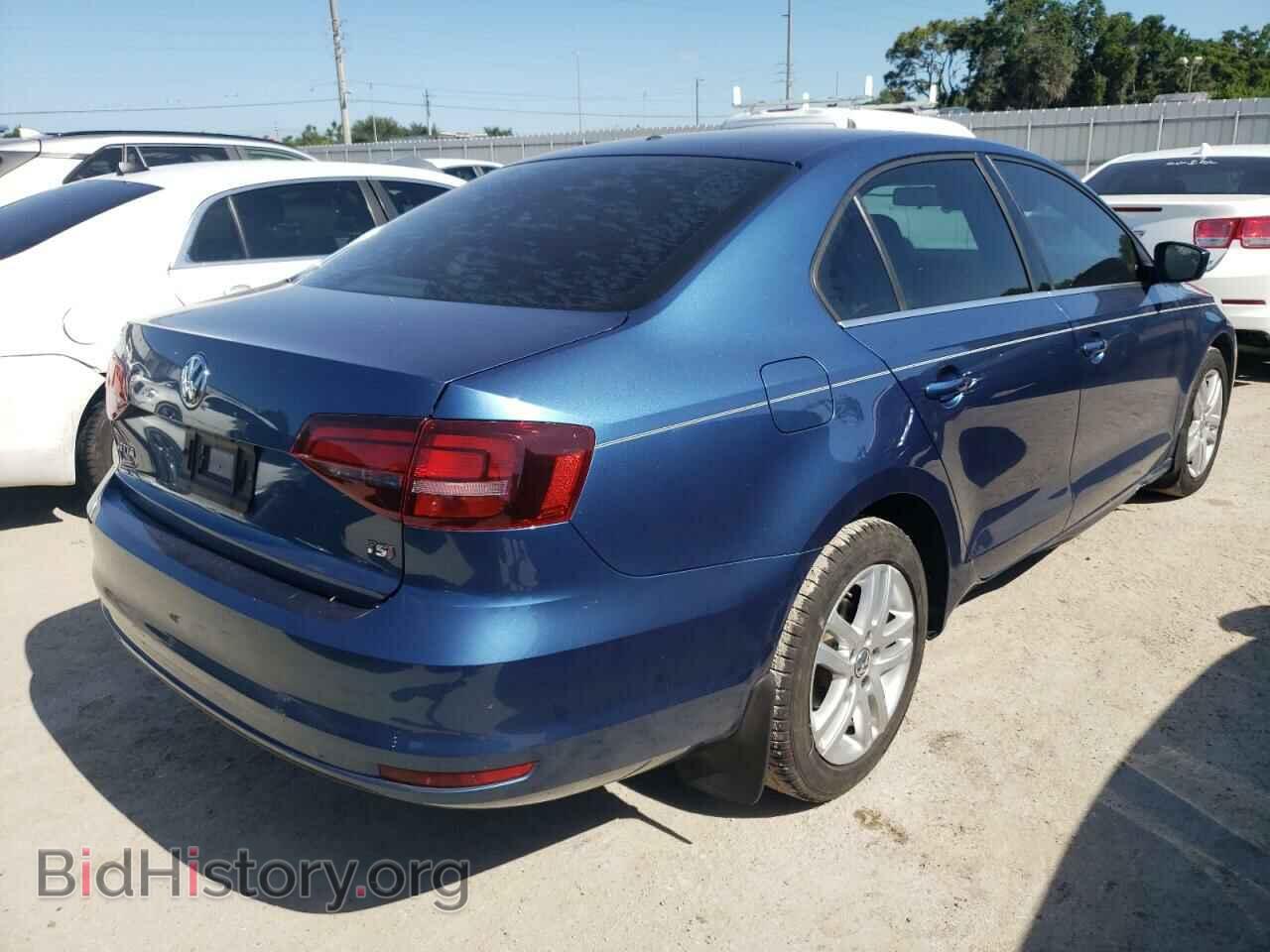 2017 VOLKSWAGEN JETTA - VIN: 3VW2B7AJ9HM255836 - Фото 4