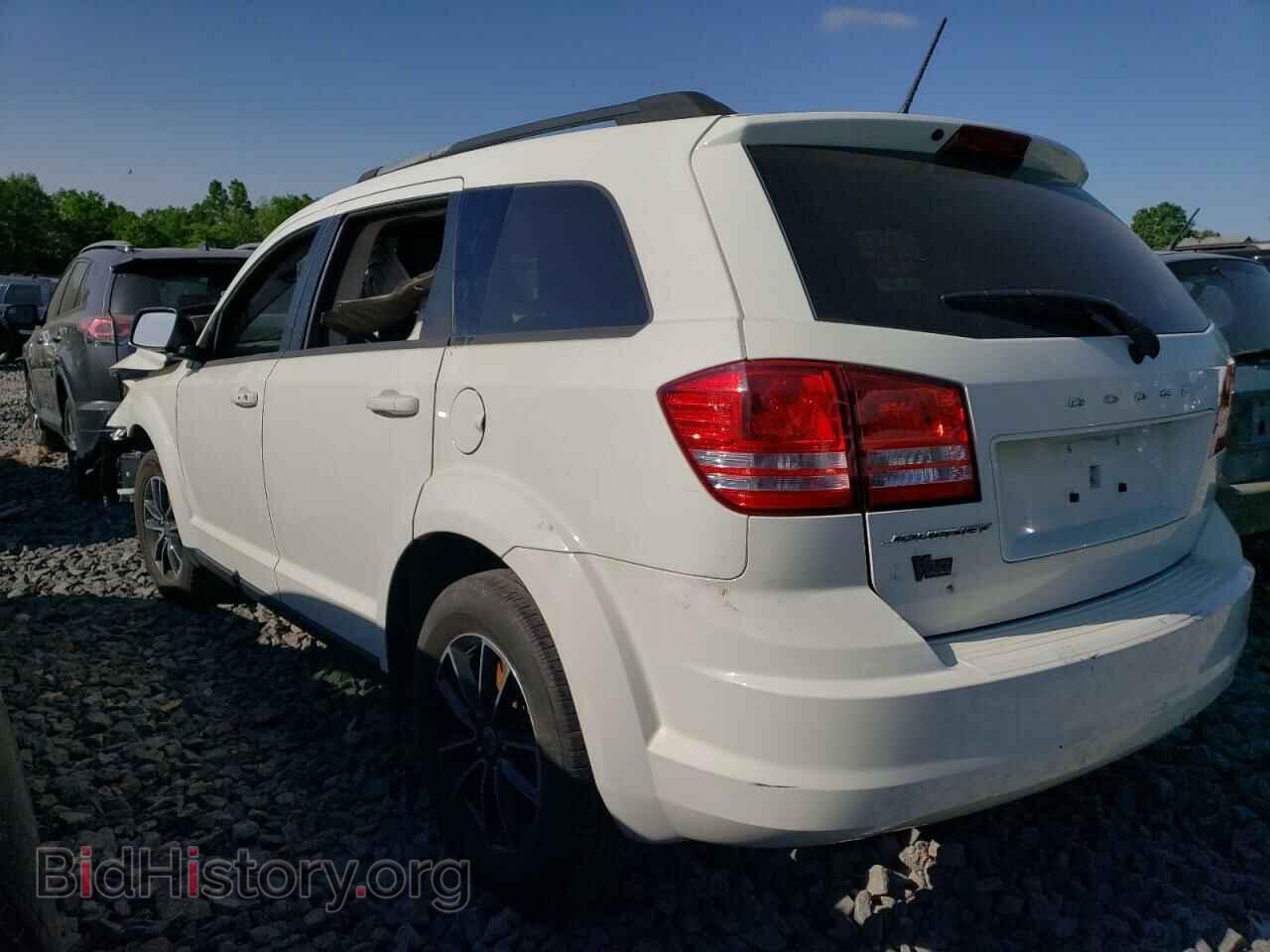 2018 DODGE JOURNEY - VIN: 3C4PDCAB0JT352925 - Фото 2