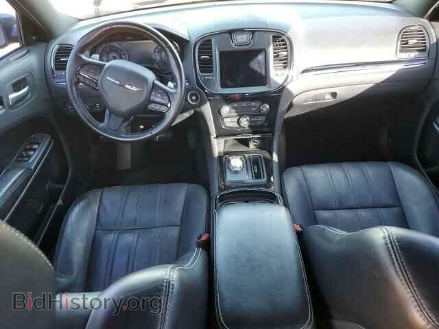 2019 CHRYSLER 300 - VIN: 2C3CCABG7KH577762 - Фото 8
