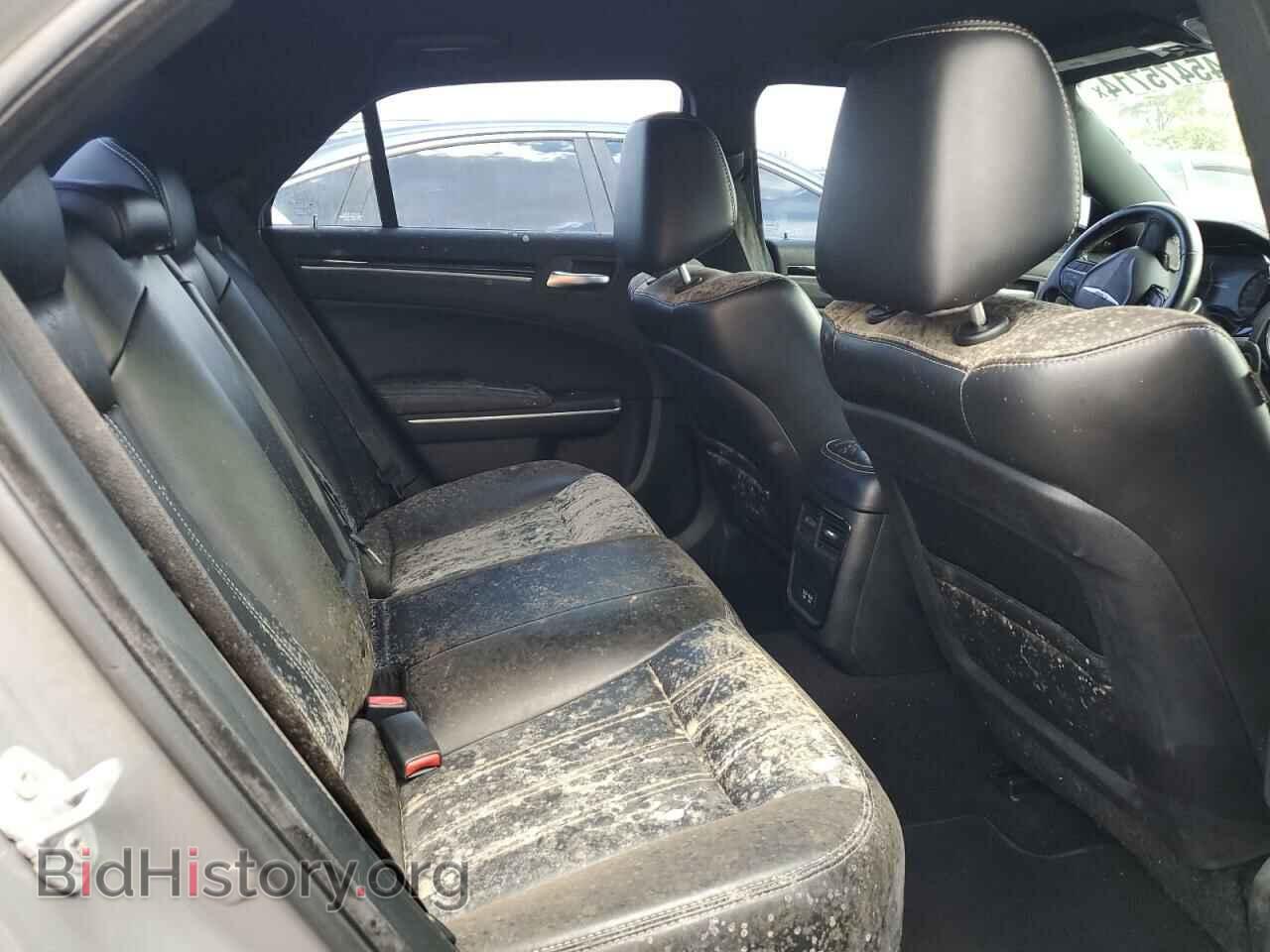 2019 CHRYSLER 300 - VIN: 2C3CCABG7KH577762 - Фото 10