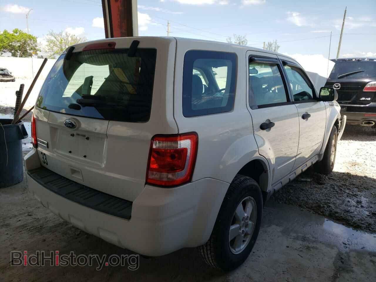 2011 FORD ESCAPE - VIN: 1FMCU0C77BKB54007 - Фото 4