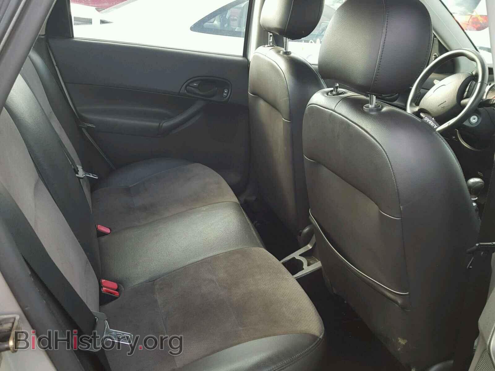 2005 FORD FOCUS - VIN: 1FAHP38Z25W173922 - Photo 6