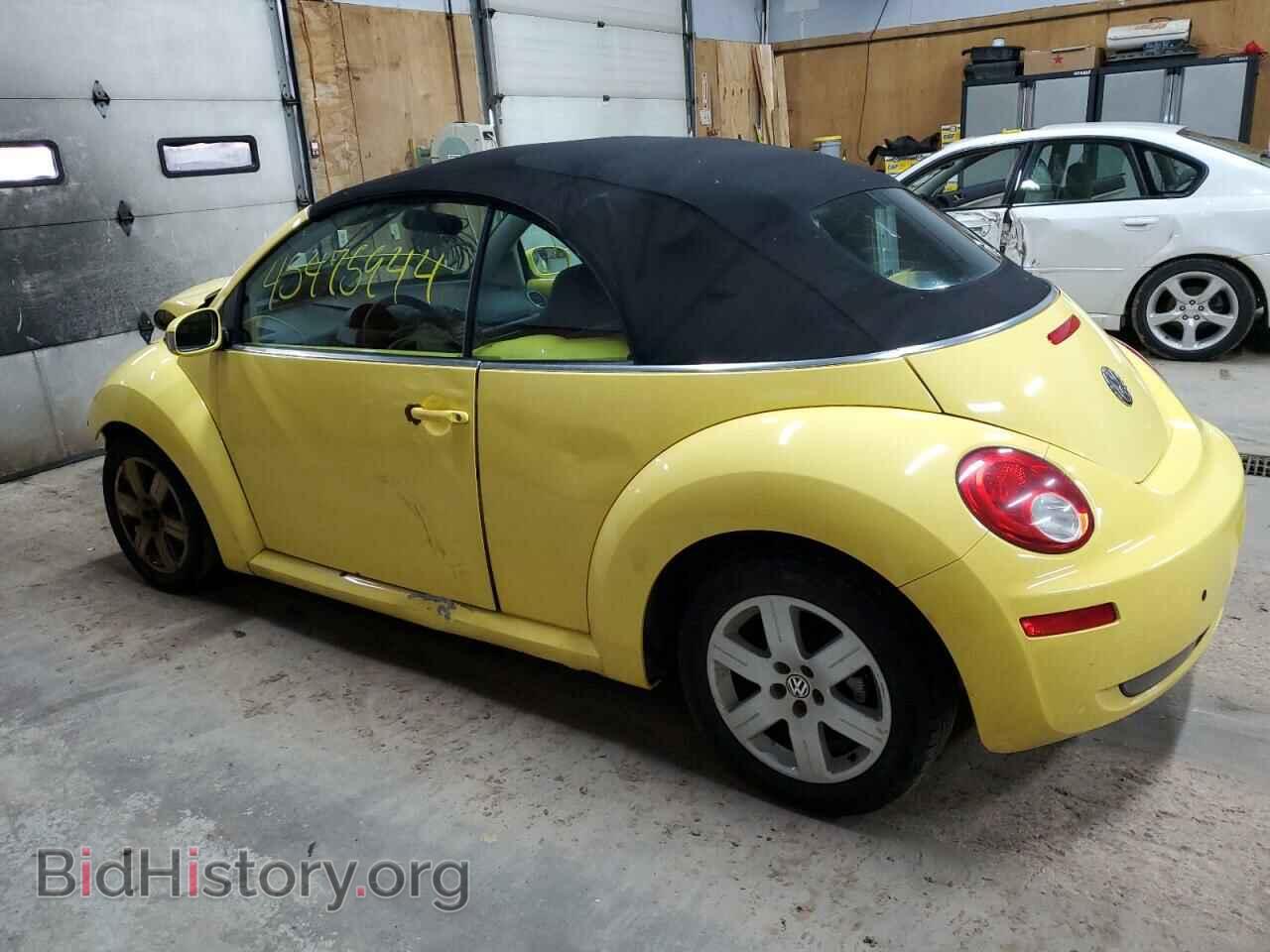 2007 VOLKSWAGEN BEETLE - VIN: 3VWPF31Y57M409909 - Фото 2