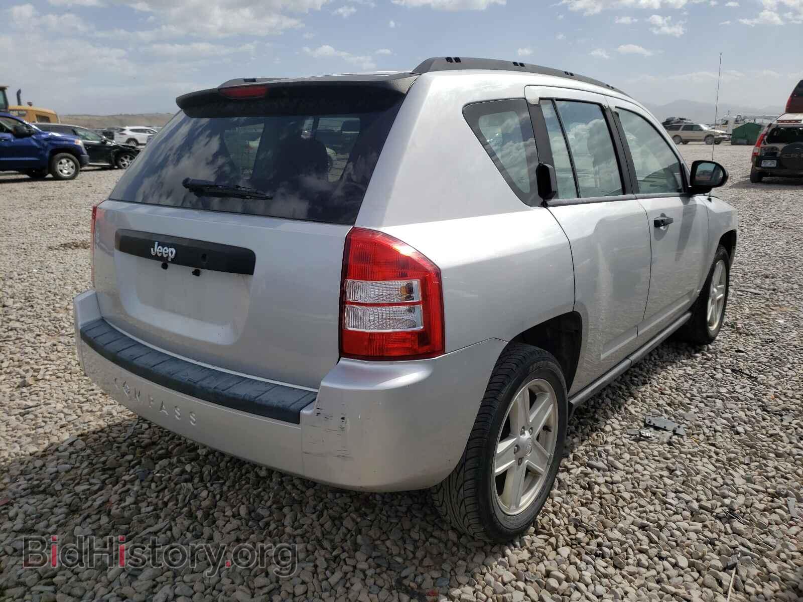 2007 JEEP COMPASS - VIN: 1J8FT47W67D414284 - Фото 4
