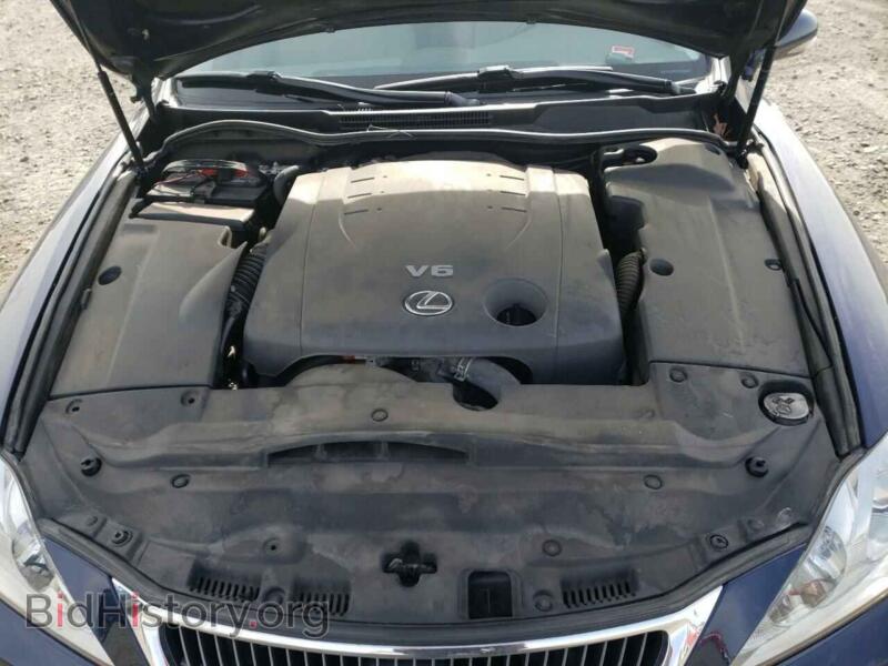 2012 Lexus IS (VIN JTHCF5C29C5055641) — фото 7 из 10