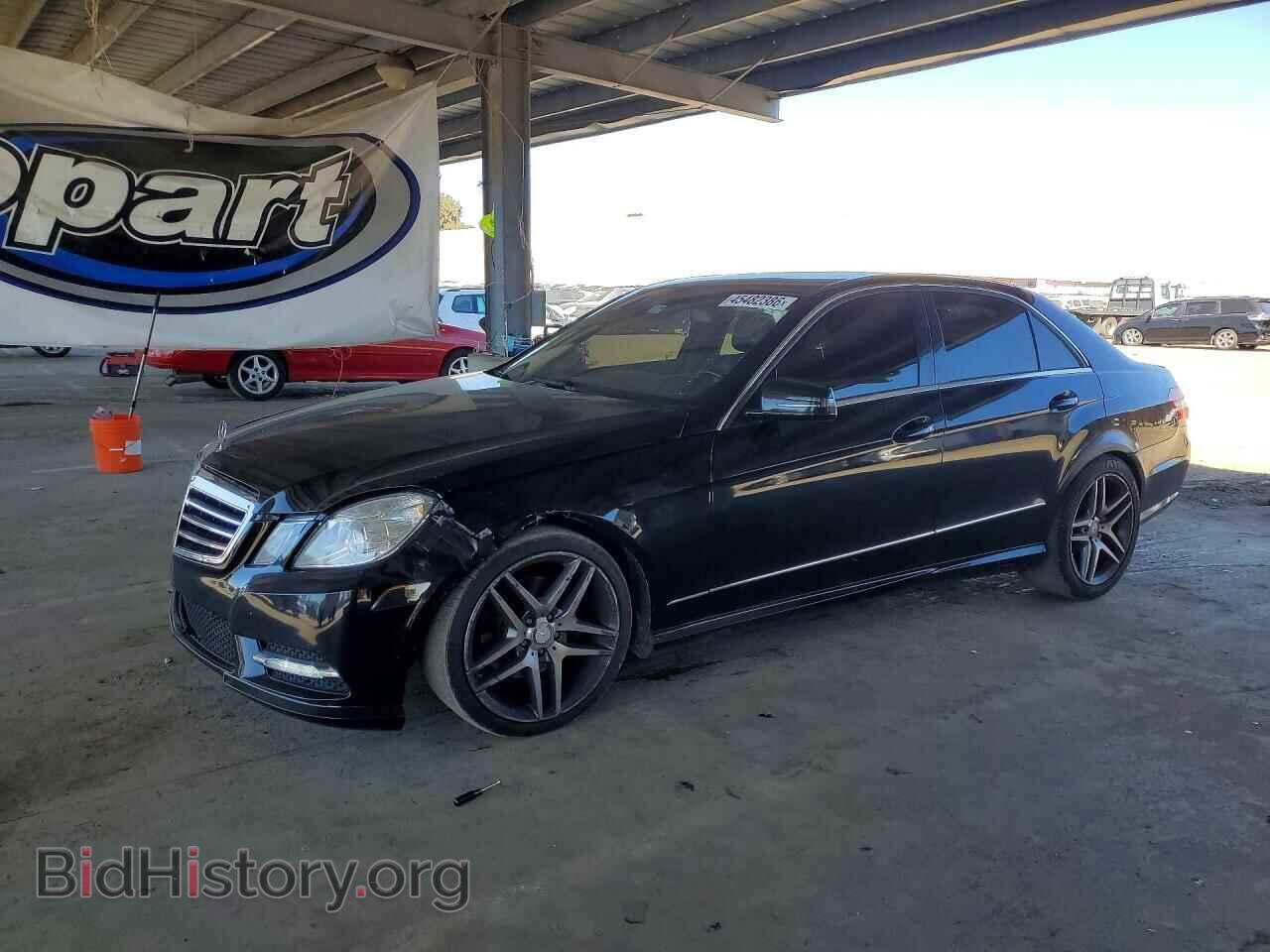 Photo WDDHF9FB9DA771674 - MERCEDES-BENZ E-CLASS 2013