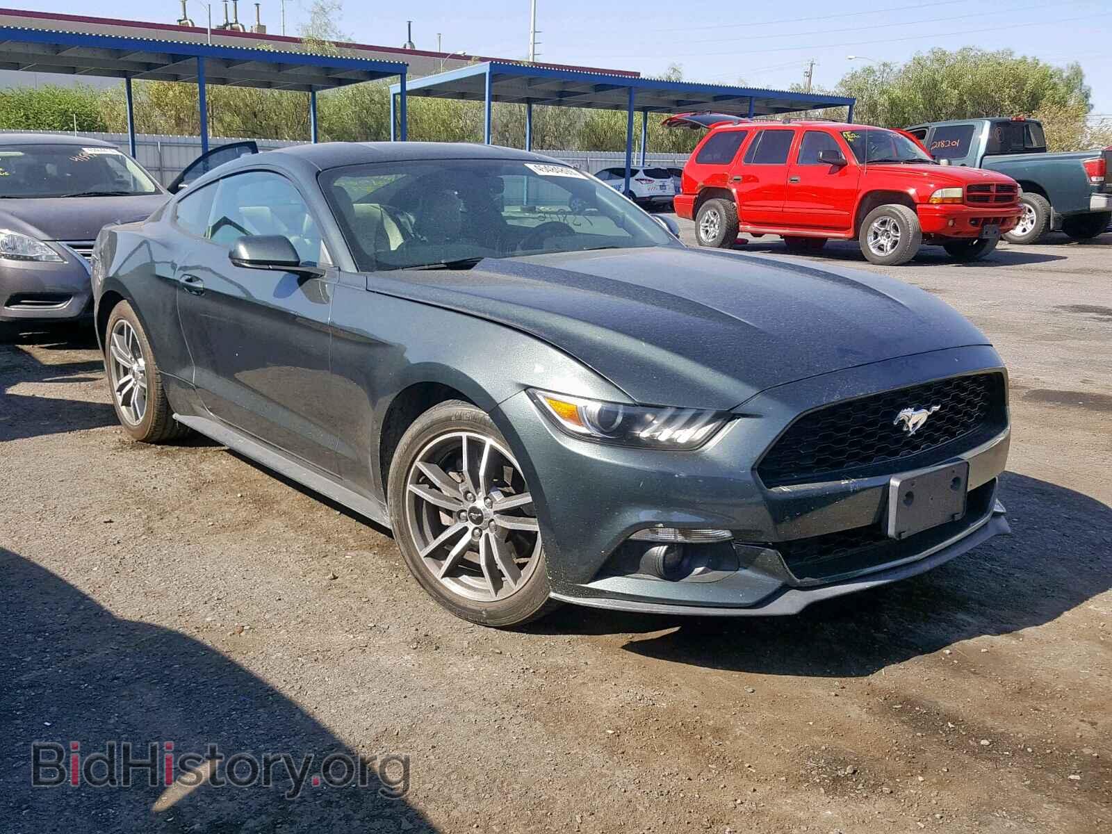 Photo 1FA6P8TH4F5345152 - FORD MUSTANG 2015