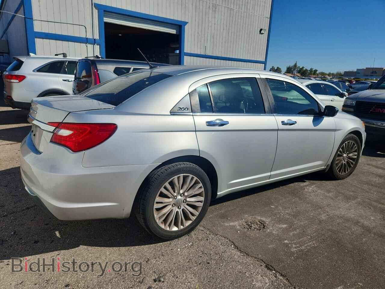 2012 CHRYSLER 200 - VIN: 1C3CCBCG1CN101889 - Фото 3