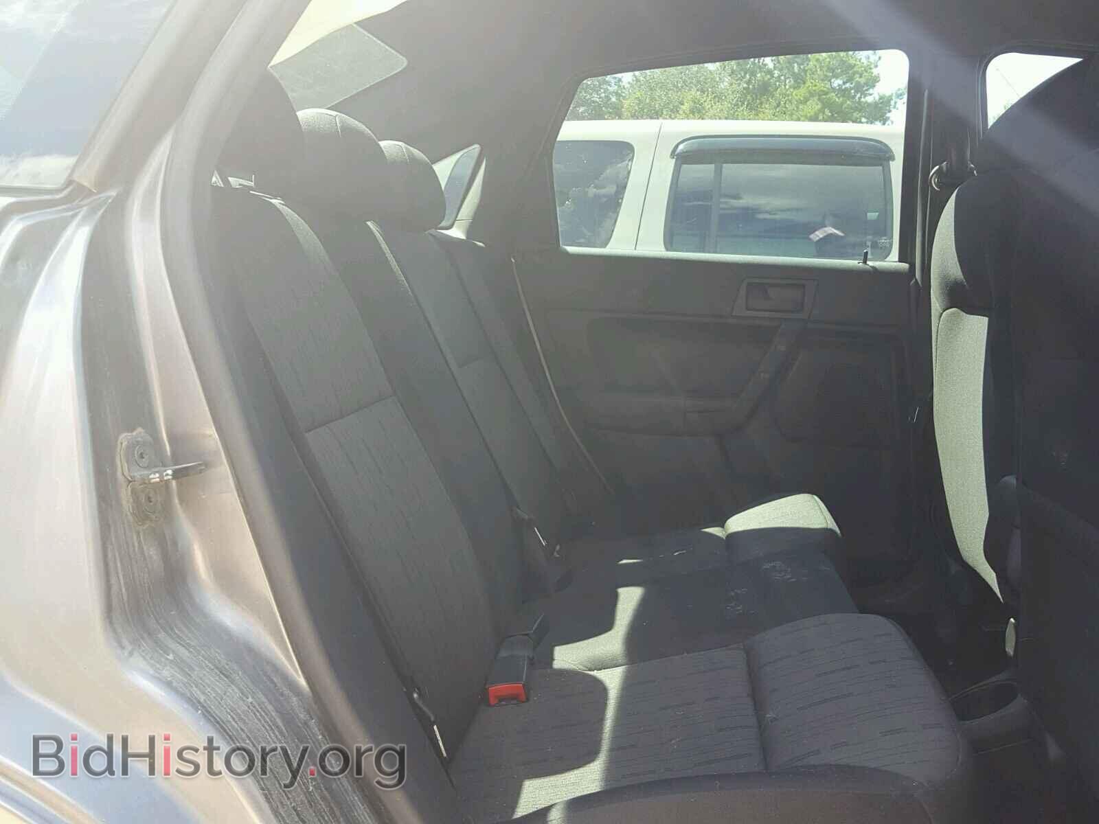 2011 FORD FOCUS - VIN: 1FAHP3FN2BW187010 - Photo 6