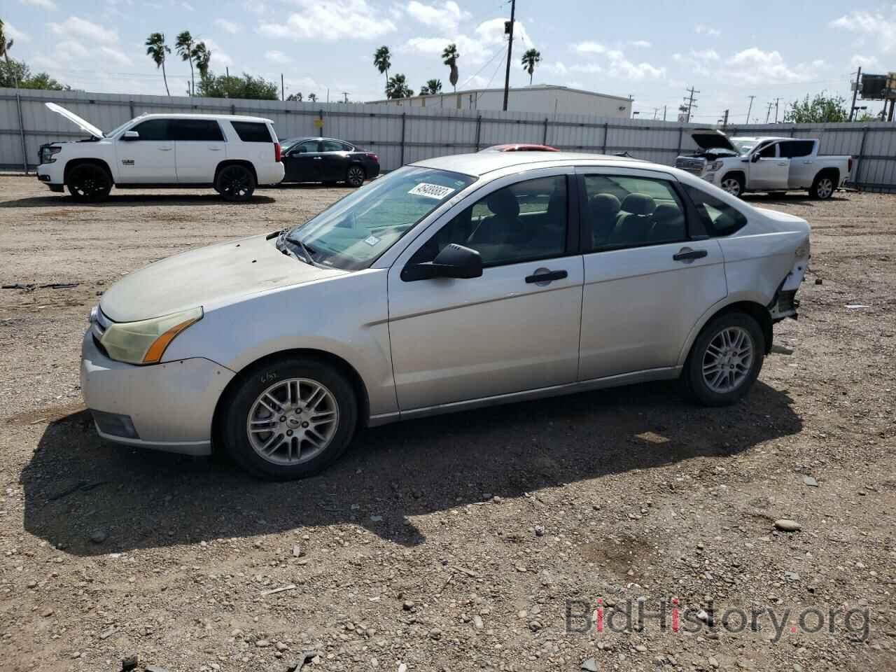 Photo 1FAHP35N19W104968 - FORD FOCUS 2009