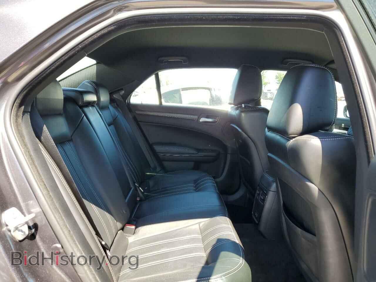 2016 CHRYSLER 300 - VIN: 2C3CCAGG2GH182825 - Photo 10