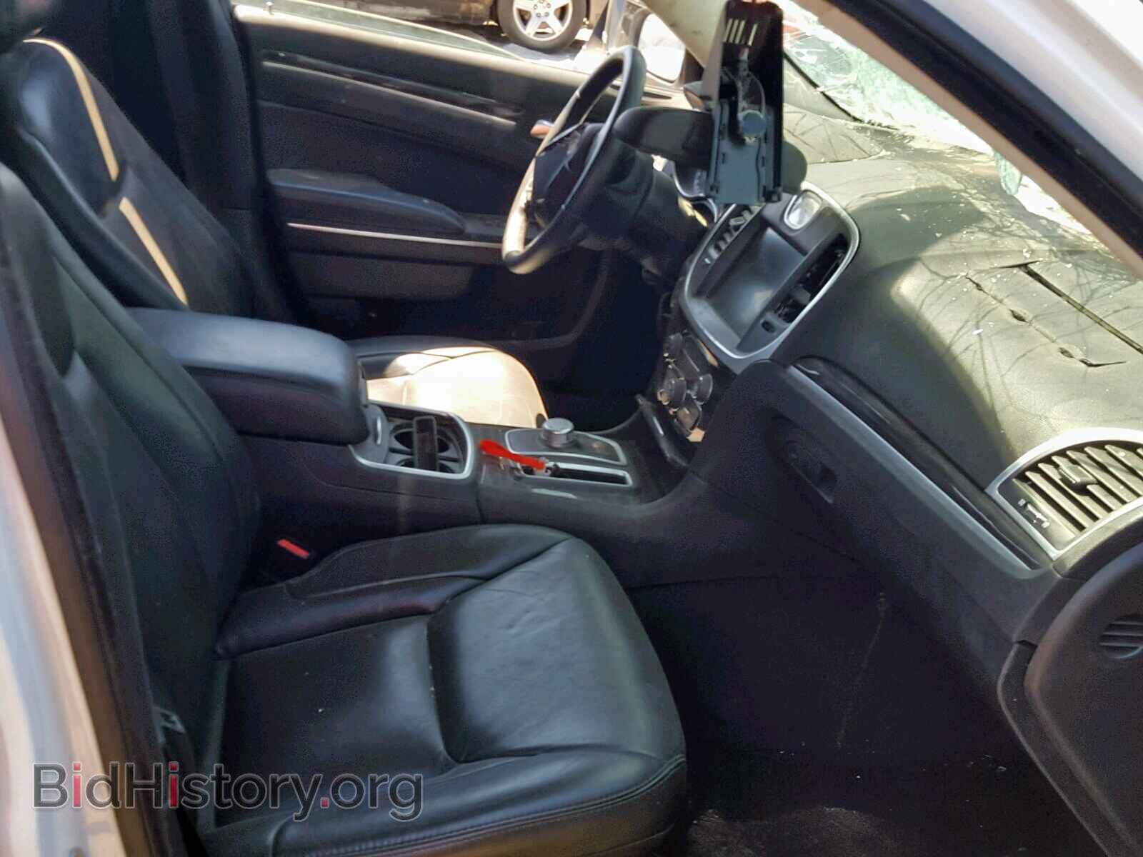 2016 CHRYSLER 300 - VIN: 2C3CCAAG0GH343777 - Photo 5
