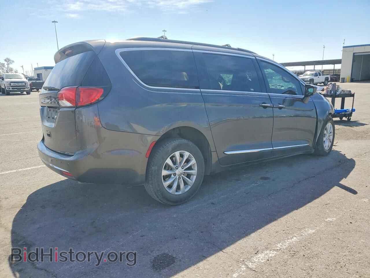 2017 CHRYSLER PACIFICA - VIN: 2C4RC1BG5HR642665 - Фото 3