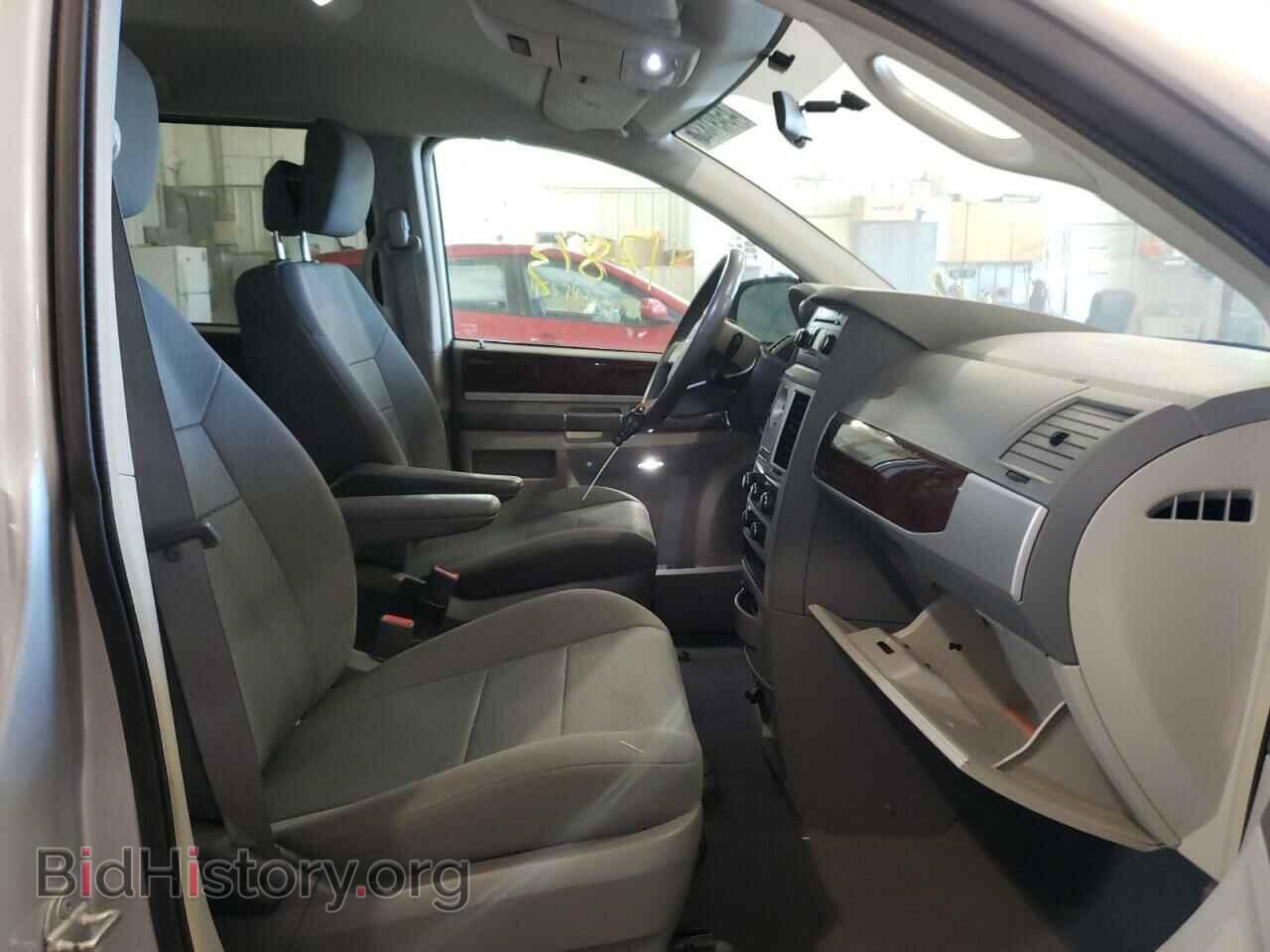 2010 CHRYSLER MINIVAN - VIN: 2A4RR5DX2AR405876 - Фото 5