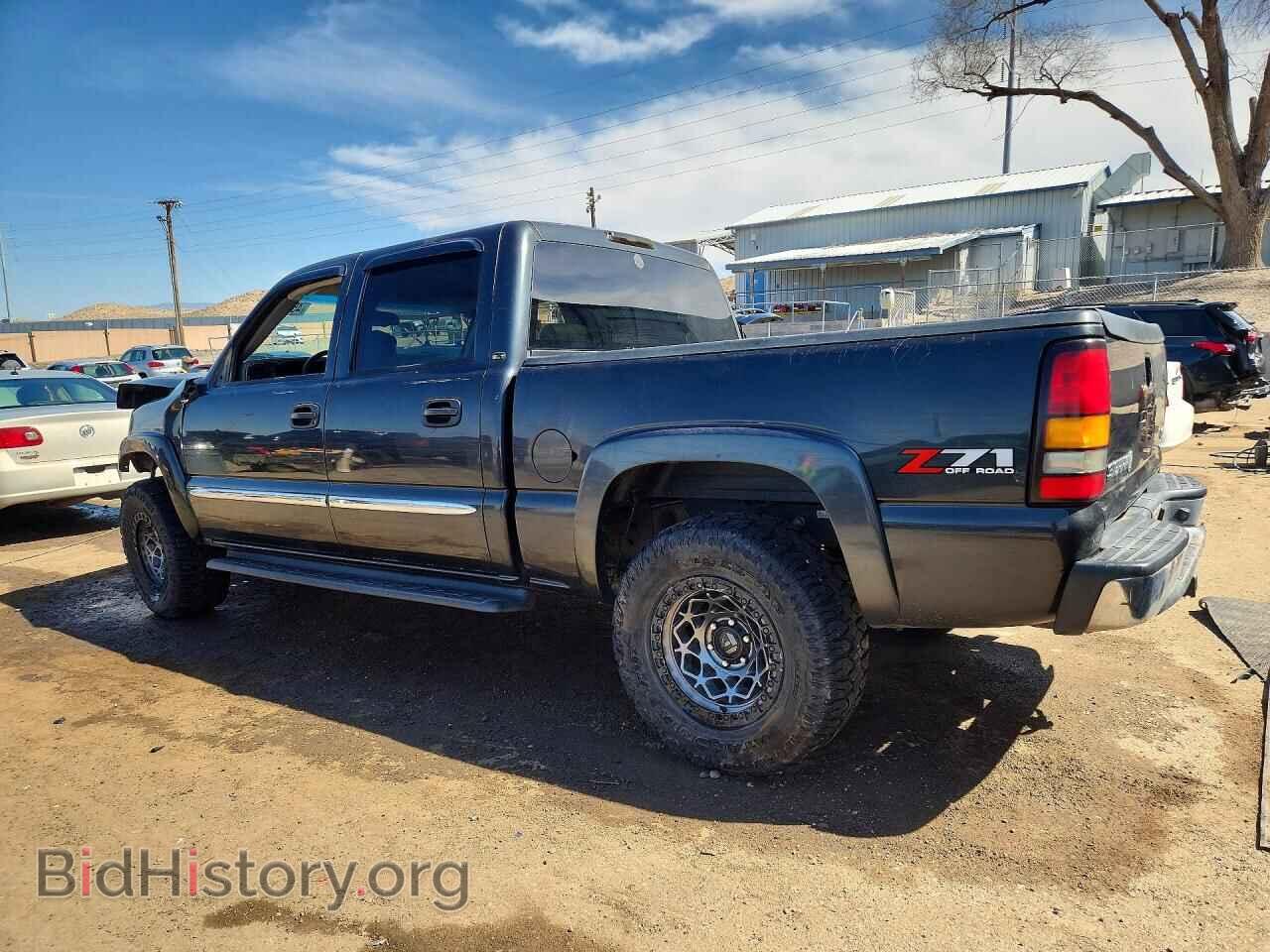 2005 GMC SIERRA - VIN: 2GTEK13T751155328 - Фото 2
