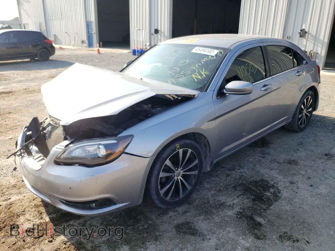 2013 CHRYSLER 200 - VIN: 1C3CCBBG7DN712092 - Фото 2