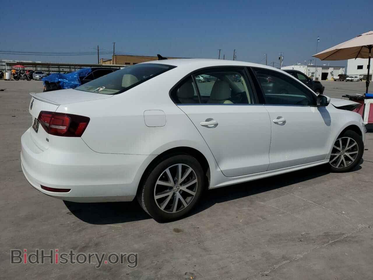 2017 VOLKSWAGEN JETTA - VIN: 3VWDB7AJ6HM382214 - Фото 3