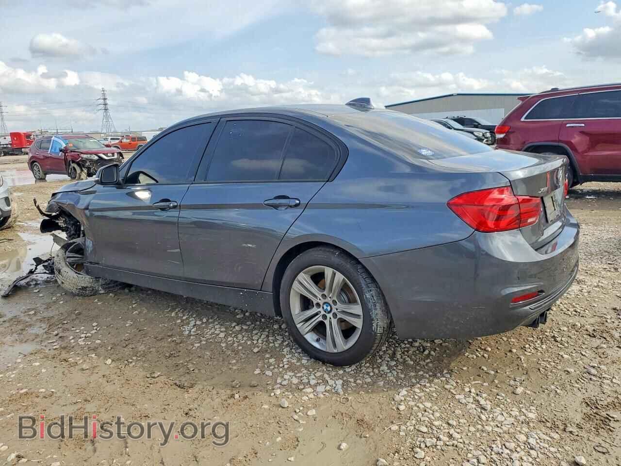 2016 BMW 3 SERIES - VIN: WBA8E3G59GNU02391 - Фото 2
