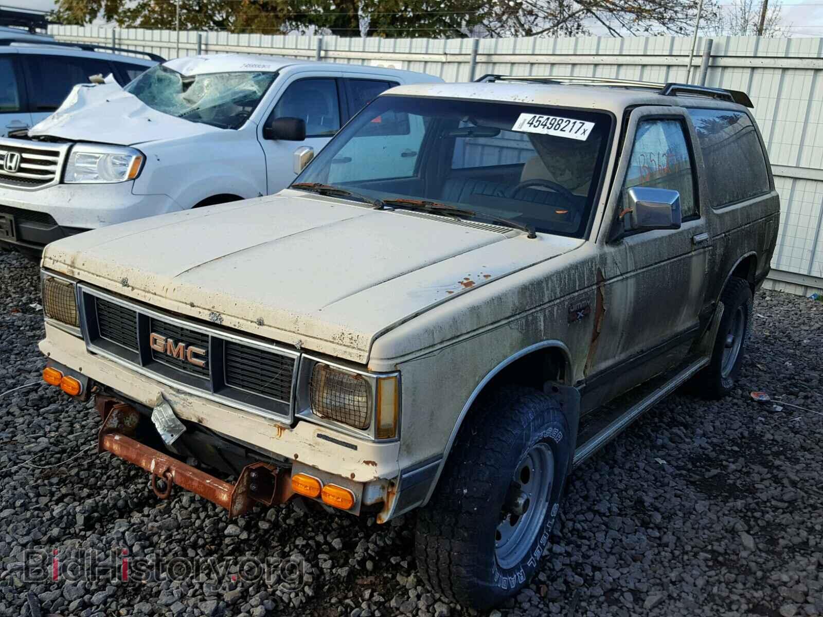 1987 GMC JIMMY - VIN: 1CKGT18R8H8512841 - Фото 2