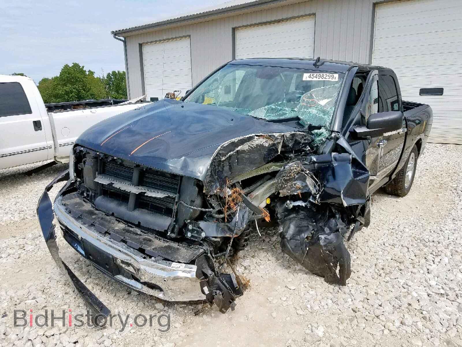 2016 RAM 1500 SLT - VIN: 3C6RR7LT9GG154392 - Фото 2