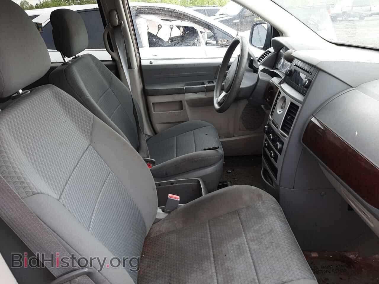 2010 CHRYSLER MINIVAN - VIN: 2A4RR2D18AR330126 - Фото 5