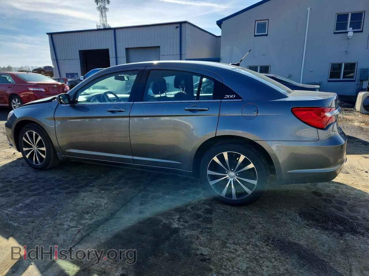 2013 CHRYSLER 200 - VIN: 1C3CCBBB5DN683843 - Фото 2