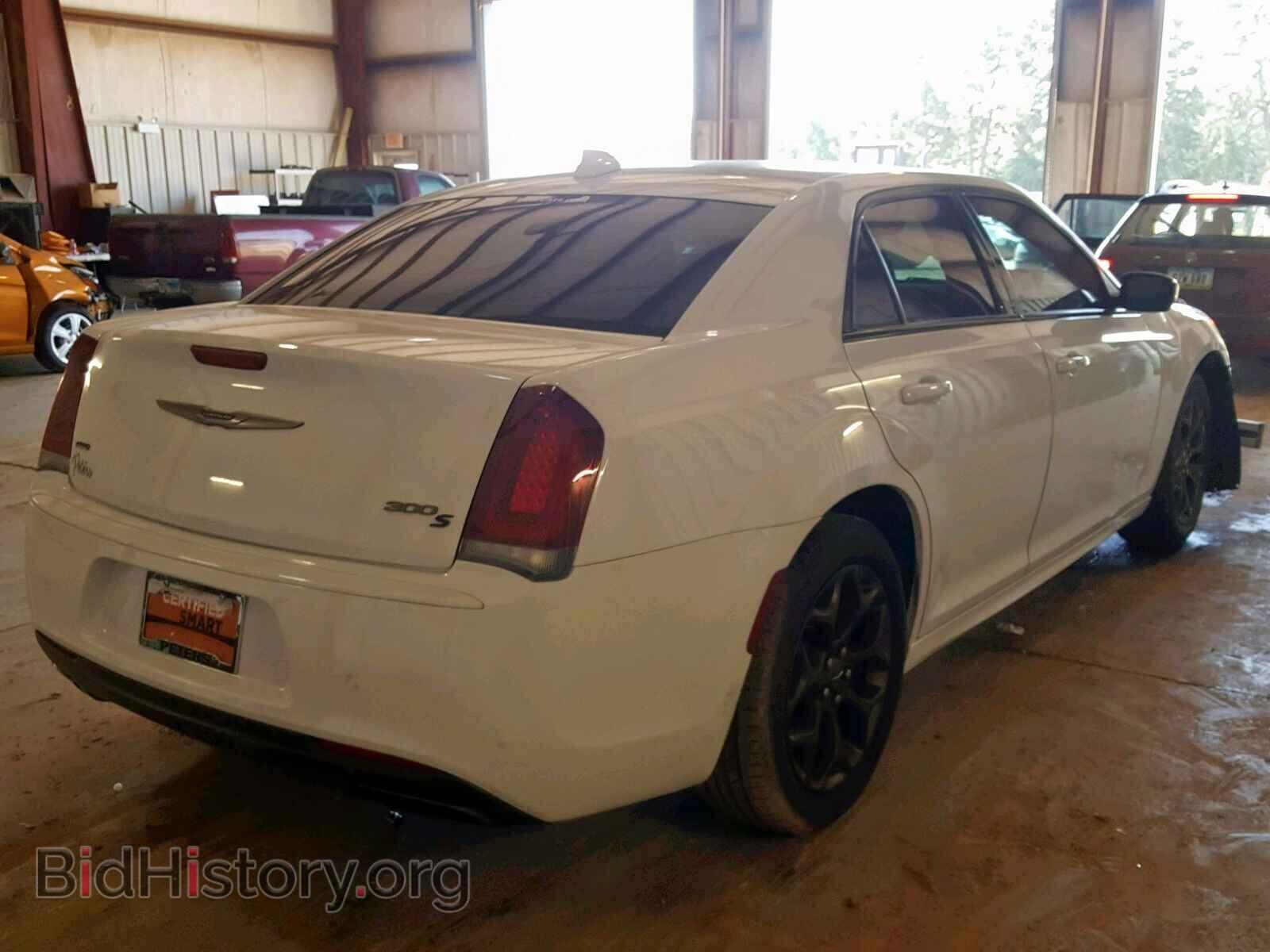 2016 CHRYSLER 300 - VIN: 2C3CCAGG6GH270695 - Фото 4