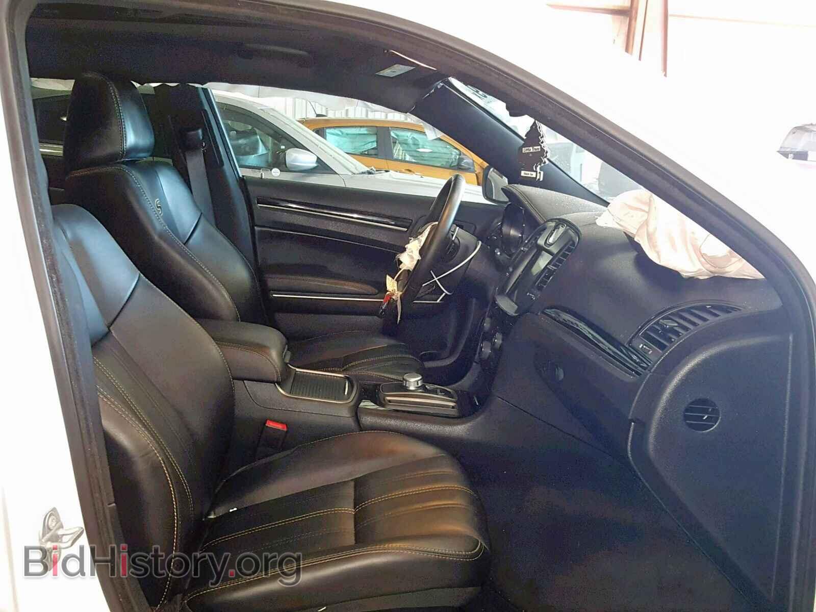 2016 CHRYSLER 300 - VIN: 2C3CCAGG6GH270695 - Фото 5