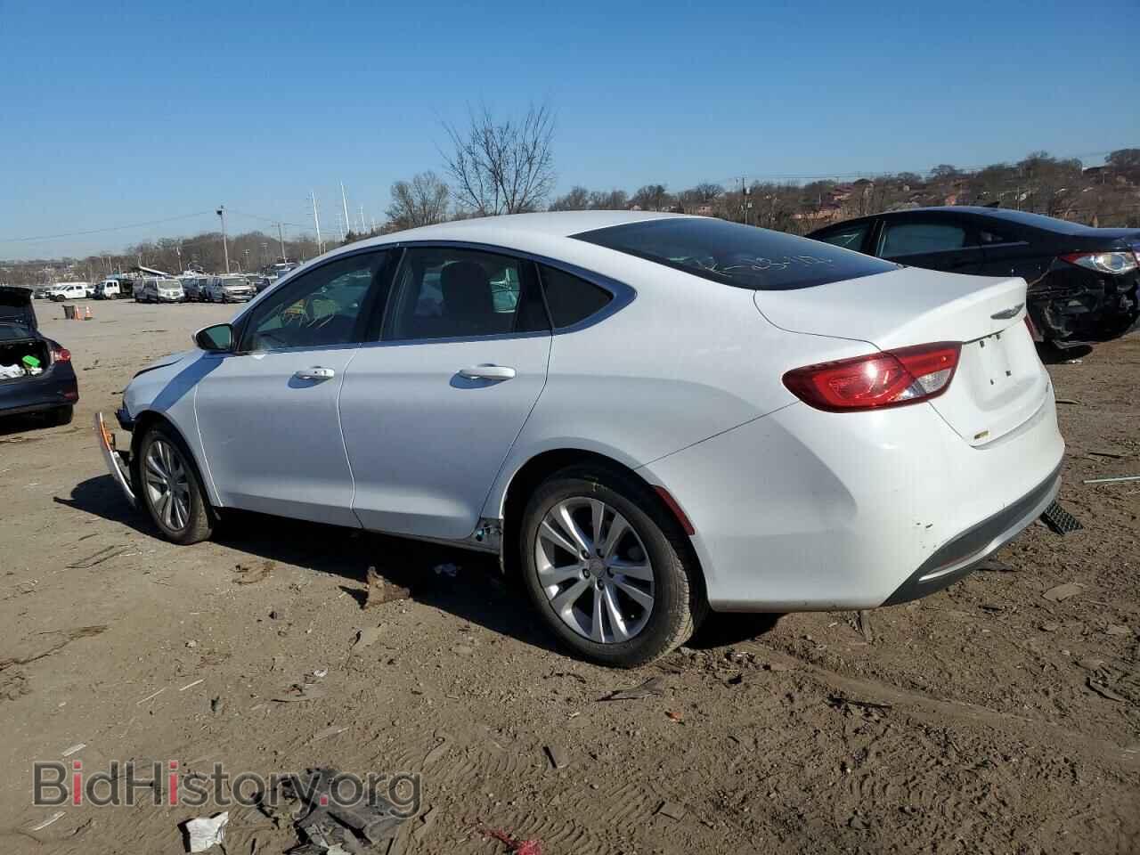 2016 CHRYSLER 200 - VIN: 1C3CCCAB9GN140636 - Фото 2