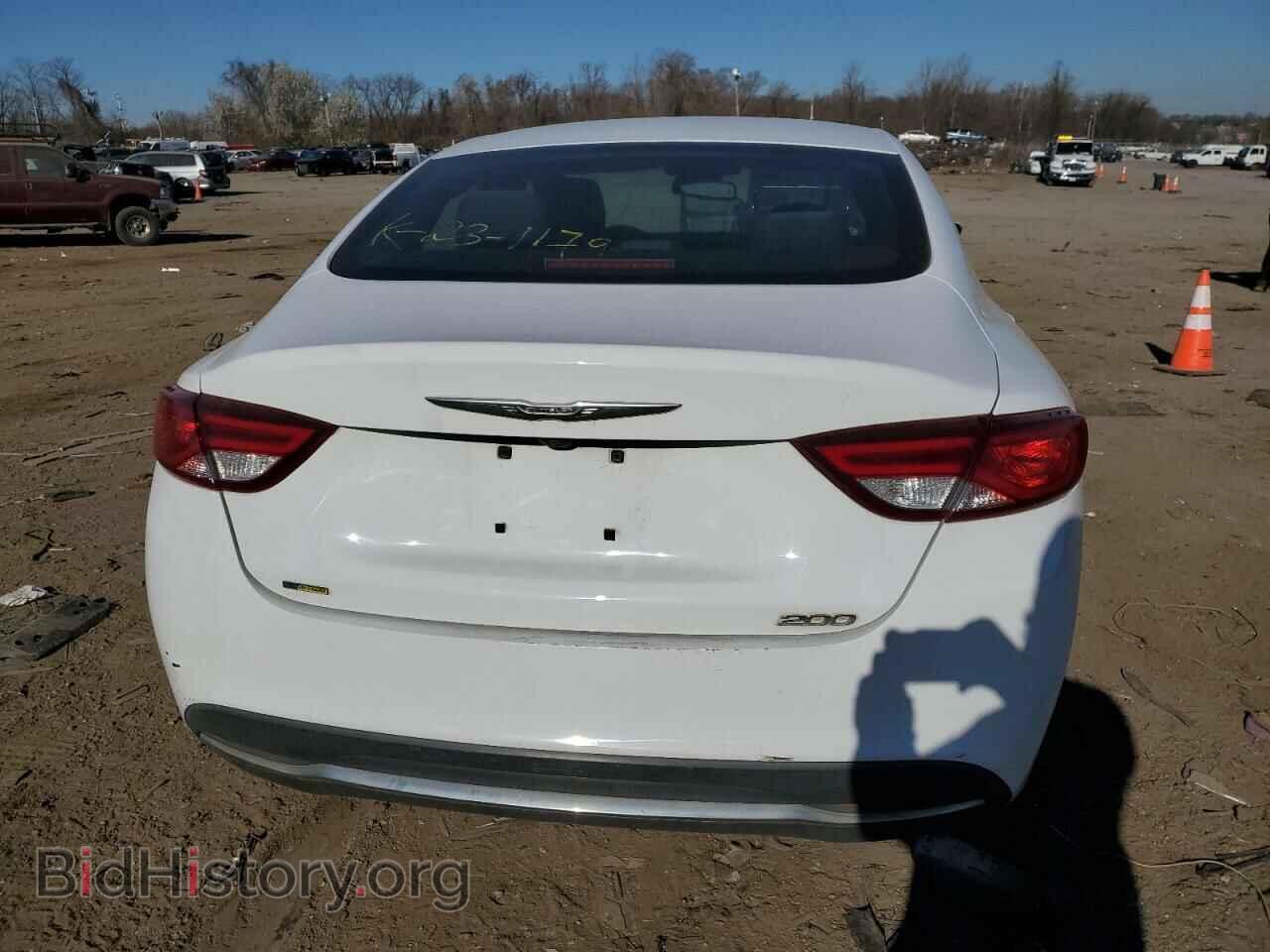 2016 CHRYSLER 200 - VIN: 1C3CCCAB9GN140636 - Фото 6
