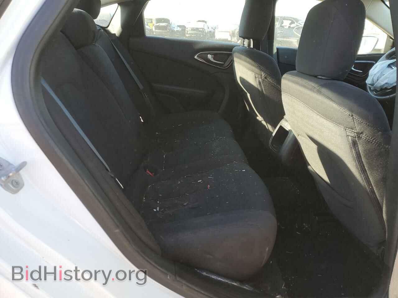 2016 CHRYSLER 200 - VIN: 1C3CCCAB9GN140636 - Фото 10