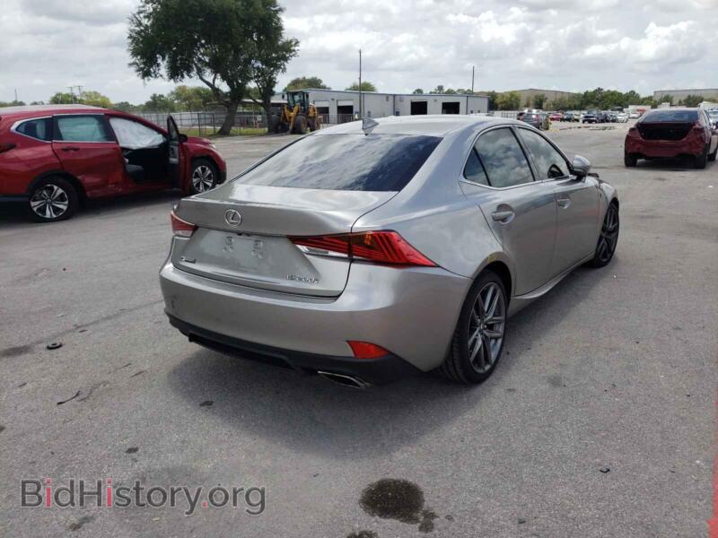 2017 Lexus IS (VIN JTHBA1D2XH5043409) — фото 4 из 10