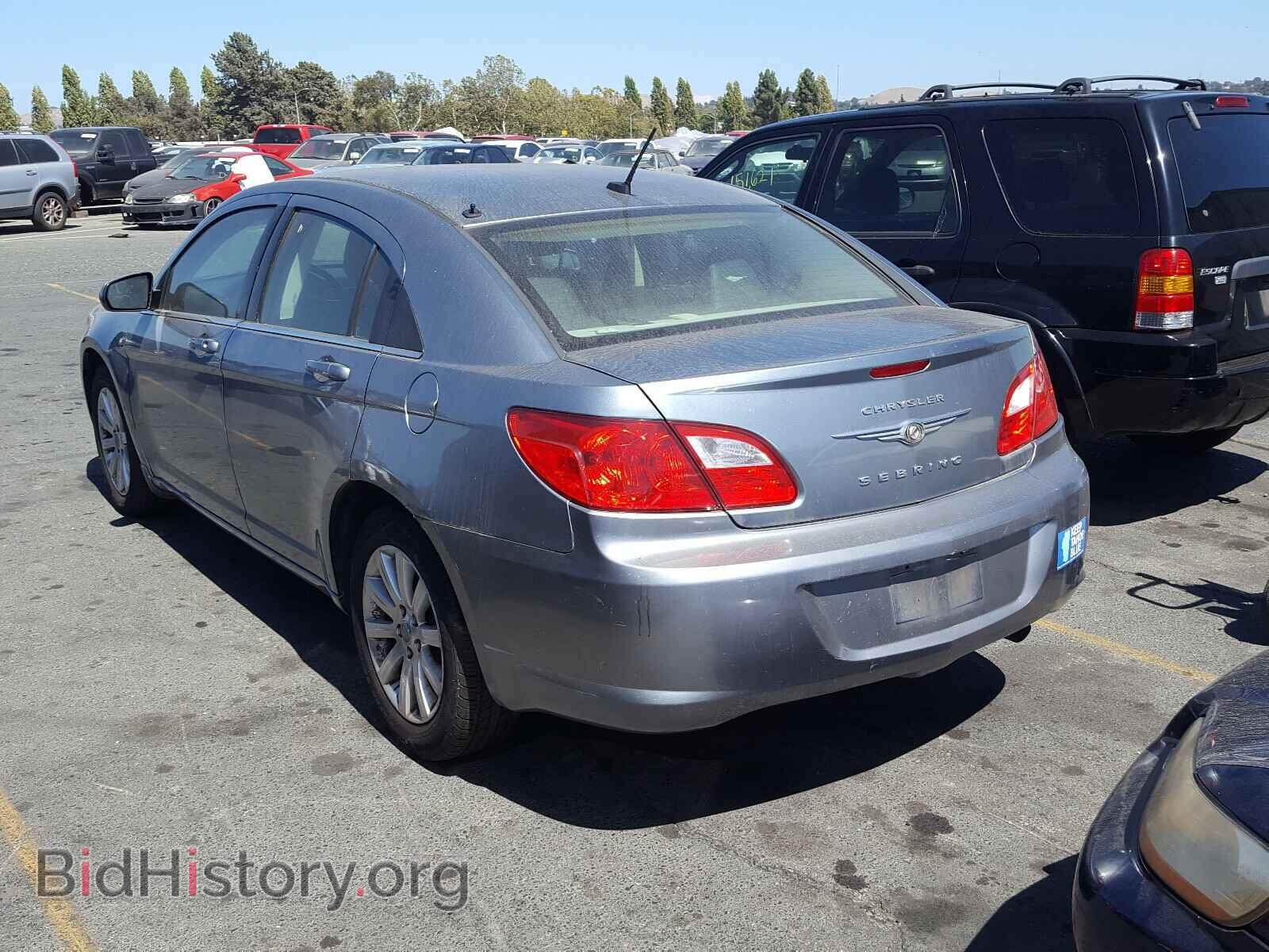 2010 CHRYSLER SEBRING - VIN: 1C3CC5FB3AN135427 - Фото 3