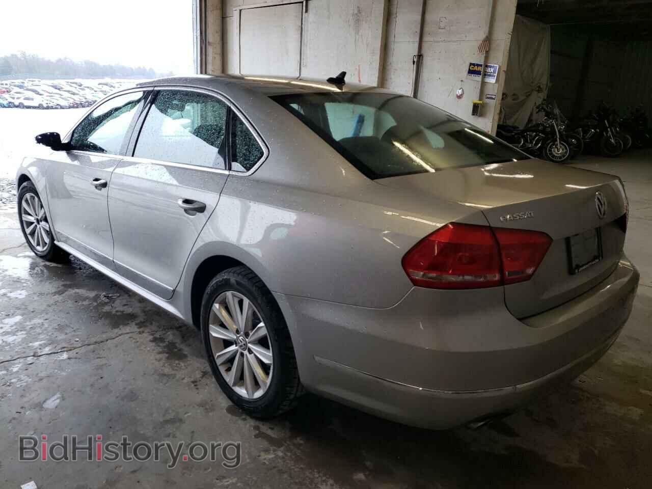 2013 VOLKSWAGEN PASSAT - VIN: 1VWCH7A36DC025543 - Фото 2