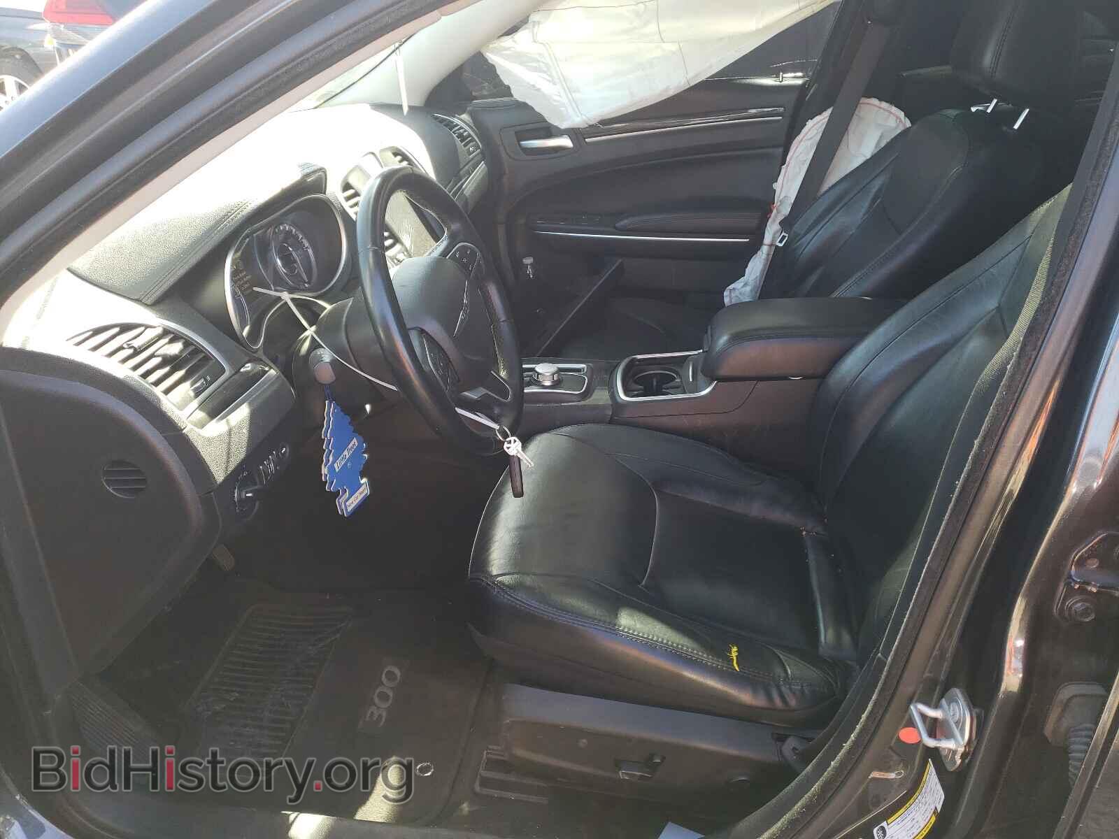2016 CHRYSLER 300 - VIN: 2C3CCAAG4GH260711 - Фото 5