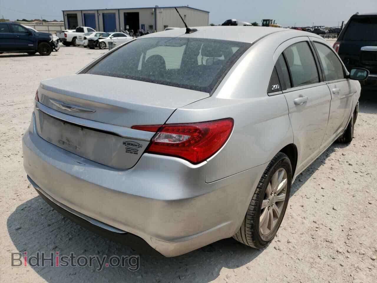 2012 CHRYSLER 200 - VIN: 1C3CCBBB8CN303201 - Фото 4