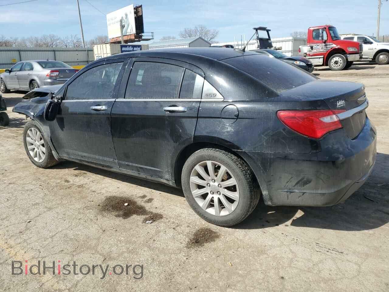 2013 CHRYSLER 200 - VIN: 1C3CCBCGXDN745909 - Фото 2