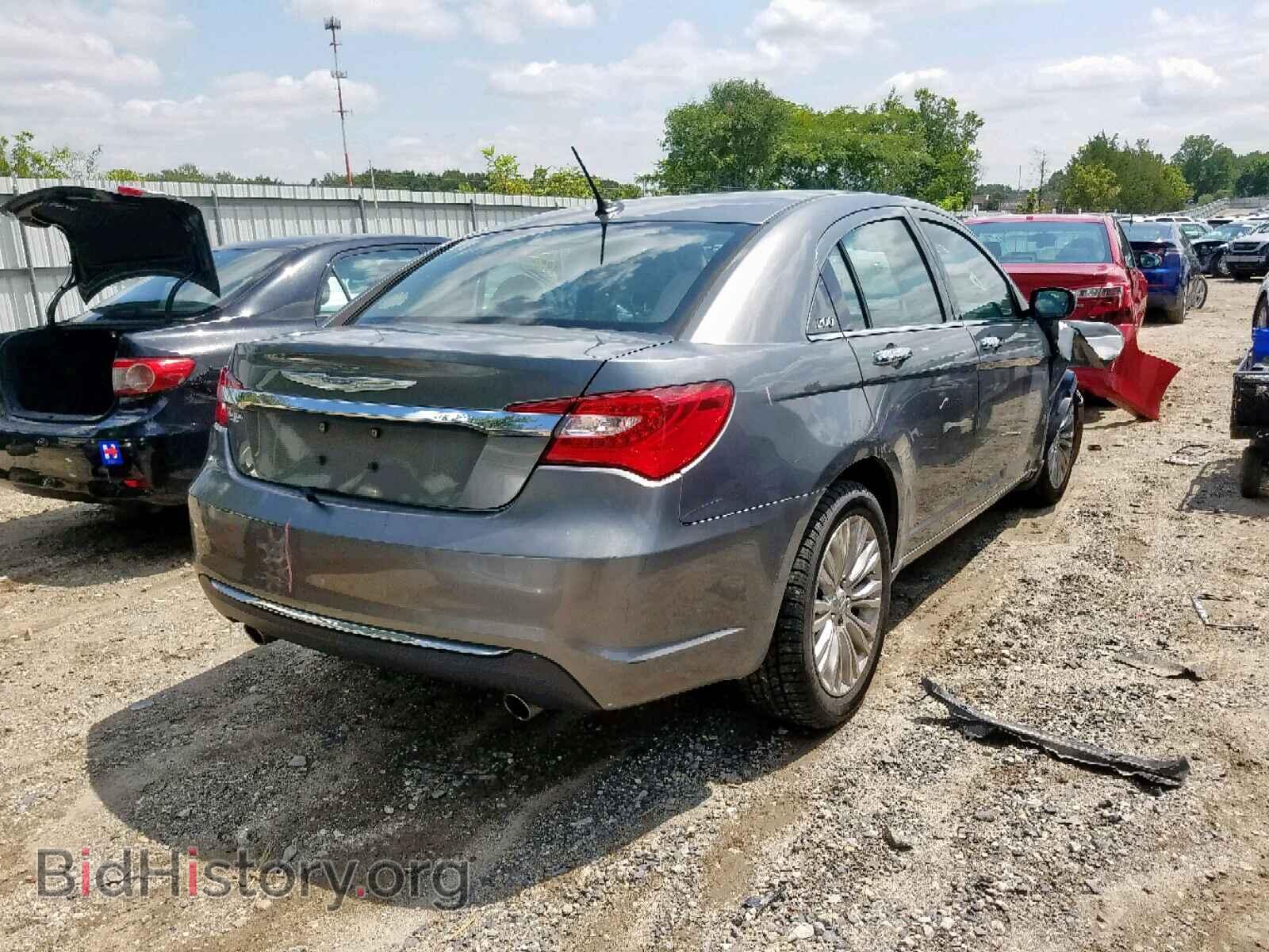 2012 CHRYSLER 200 - VIN: 1C3CCBCG1CN250433 - Фото 4