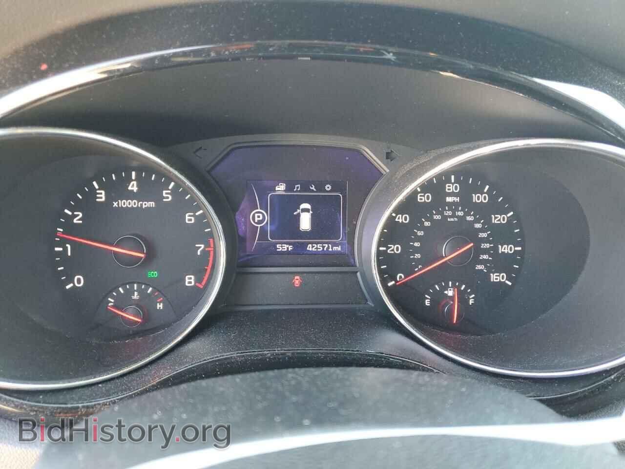 2018 KIA All Models - VIN: KNDMC5C19J6402172 - Photo 9