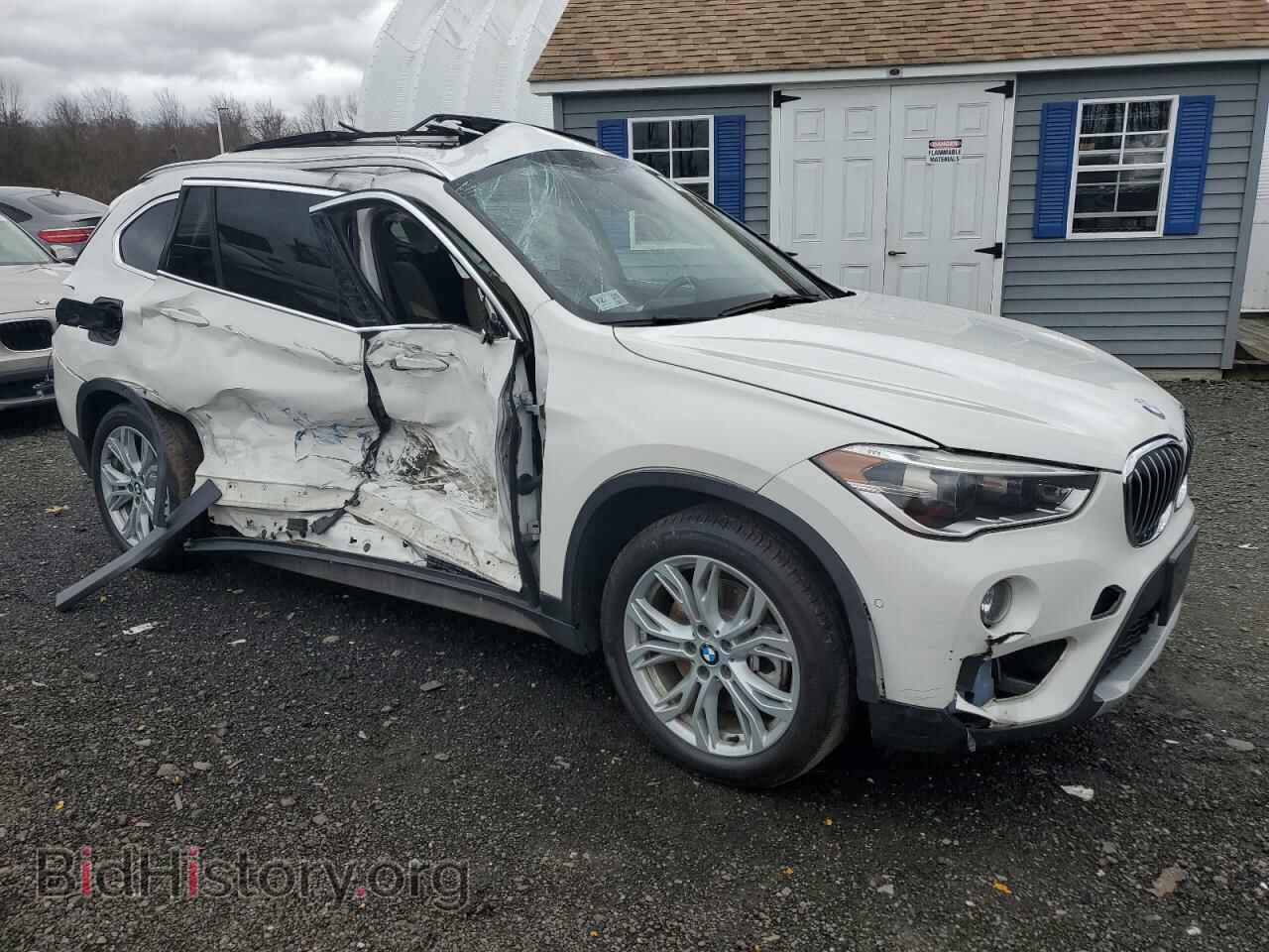 2016 BMW X1 - VIN: WBXHT3C38GP880063 - Фото 4