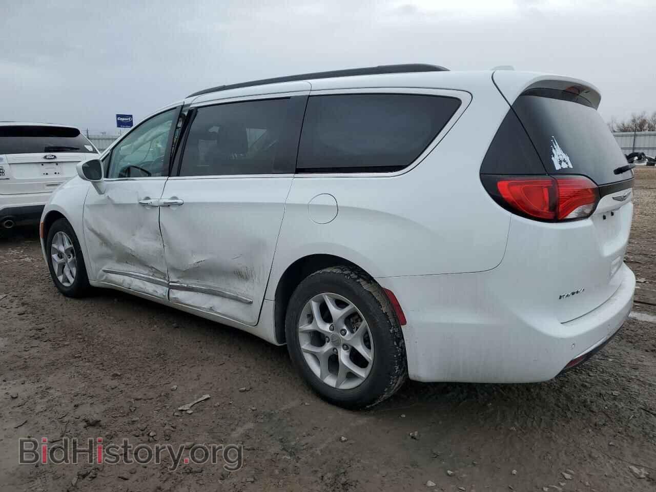 2017 CHRYSLER PACIFICA - VIN: 2C4RC1BG8HR831293 - Фото 2