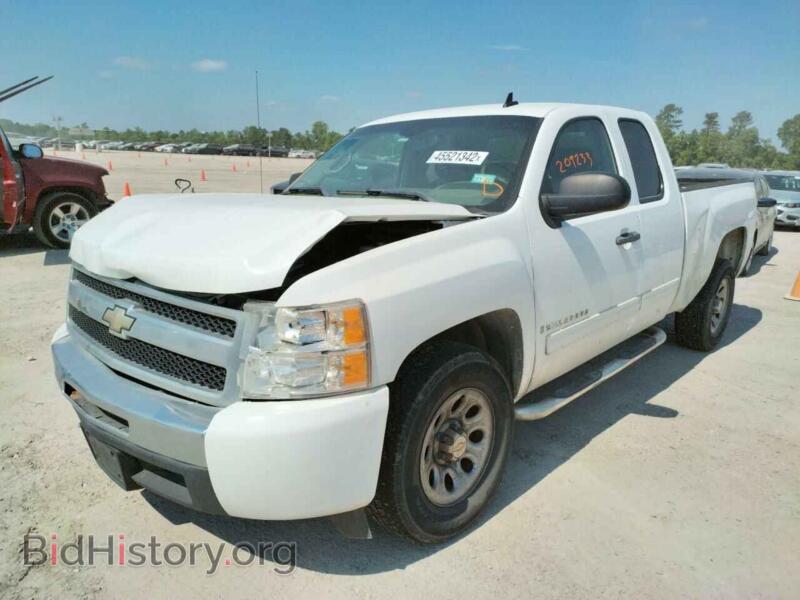 2009 Chevrolet SILVERADO (VIN 1GCEC19C19Z233345) — photo 2 of 10