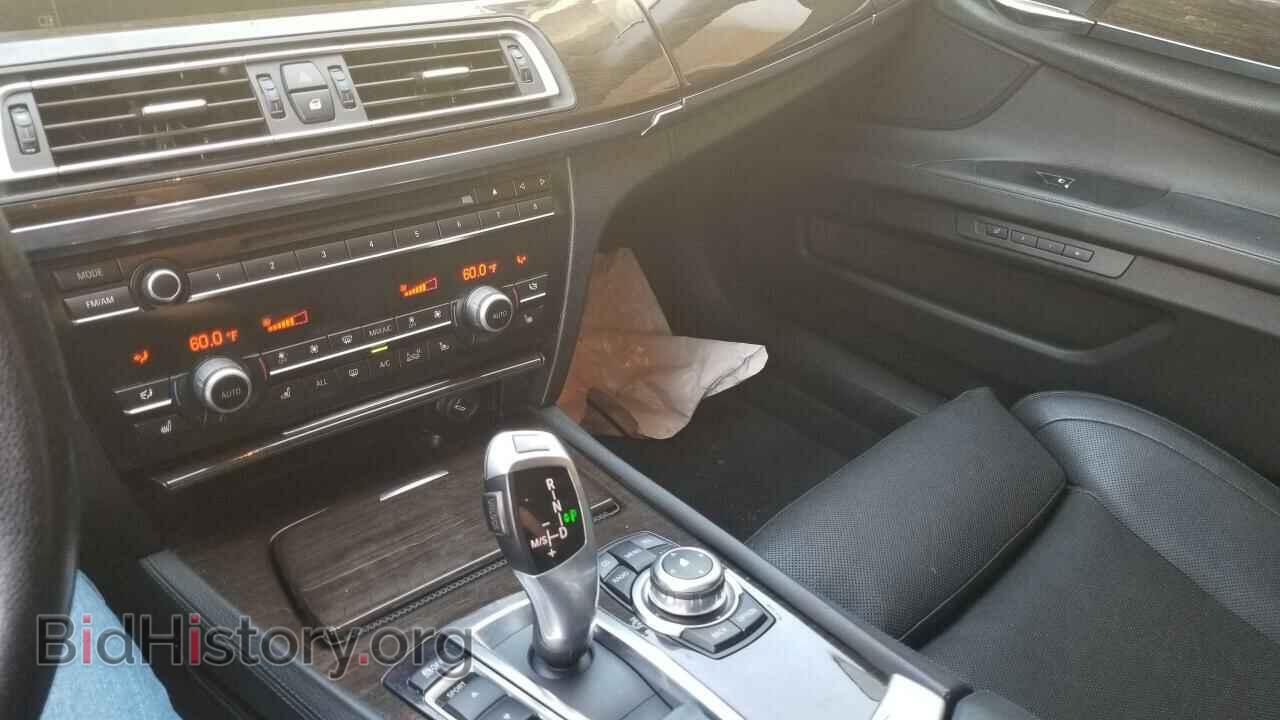 2011 BMW 7 SERIES - VIN: WBAKB4C56BC574134 - Фото 9