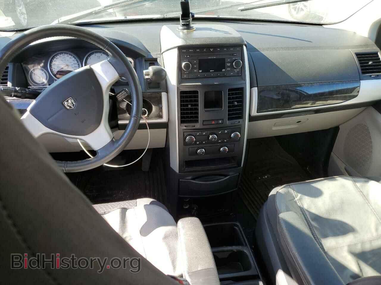 2010 DODGE CARAVAN - VIN: 2D4RN5D17AR317549 - Фото 8