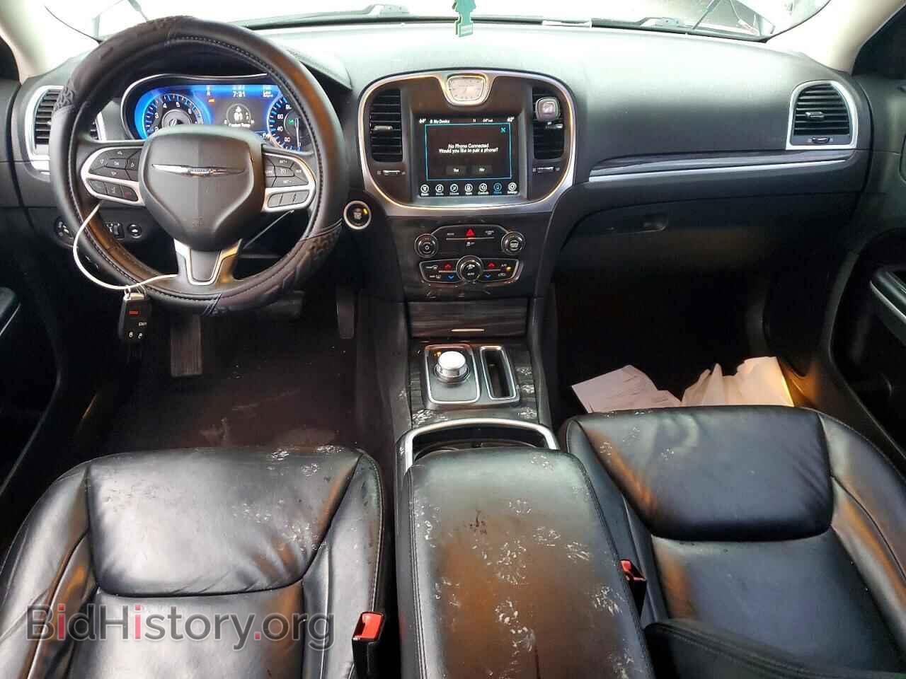 2017 CHRYSLER 300 - VIN: 2C3CCAAG3HH577655 - Фото 8