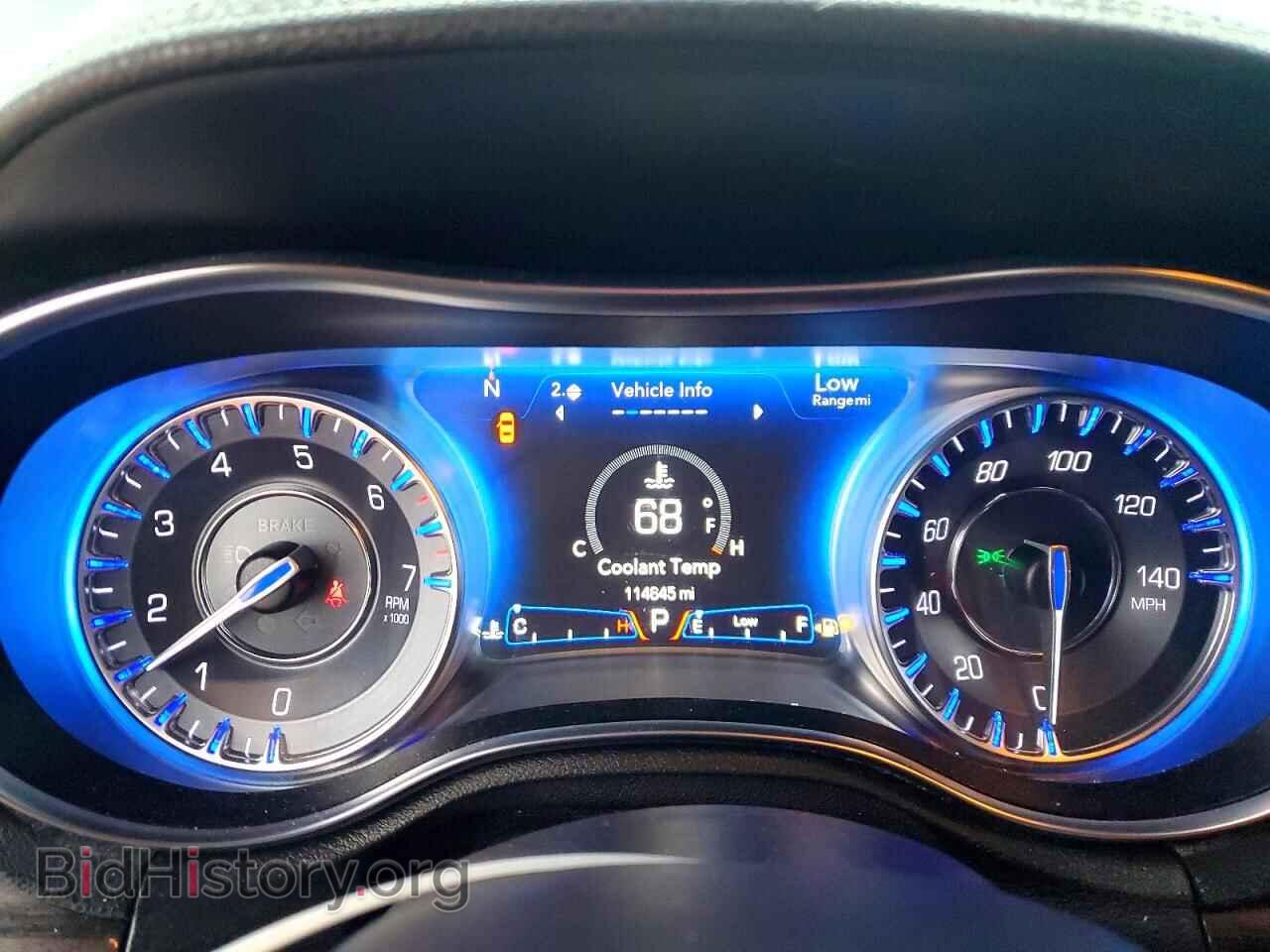 2017 CHRYSLER 300 - VIN: 2C3CCAAG3HH577655 - Фото 9