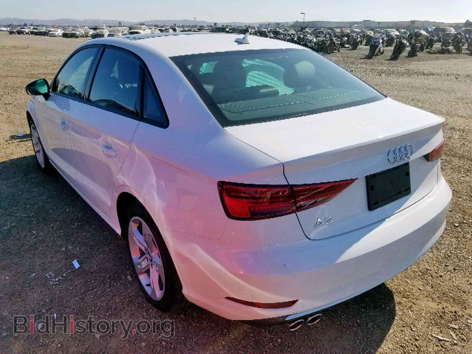 2018 AUDI A3 - VIN: WAUAUGFF0J1089641 - Фото 3