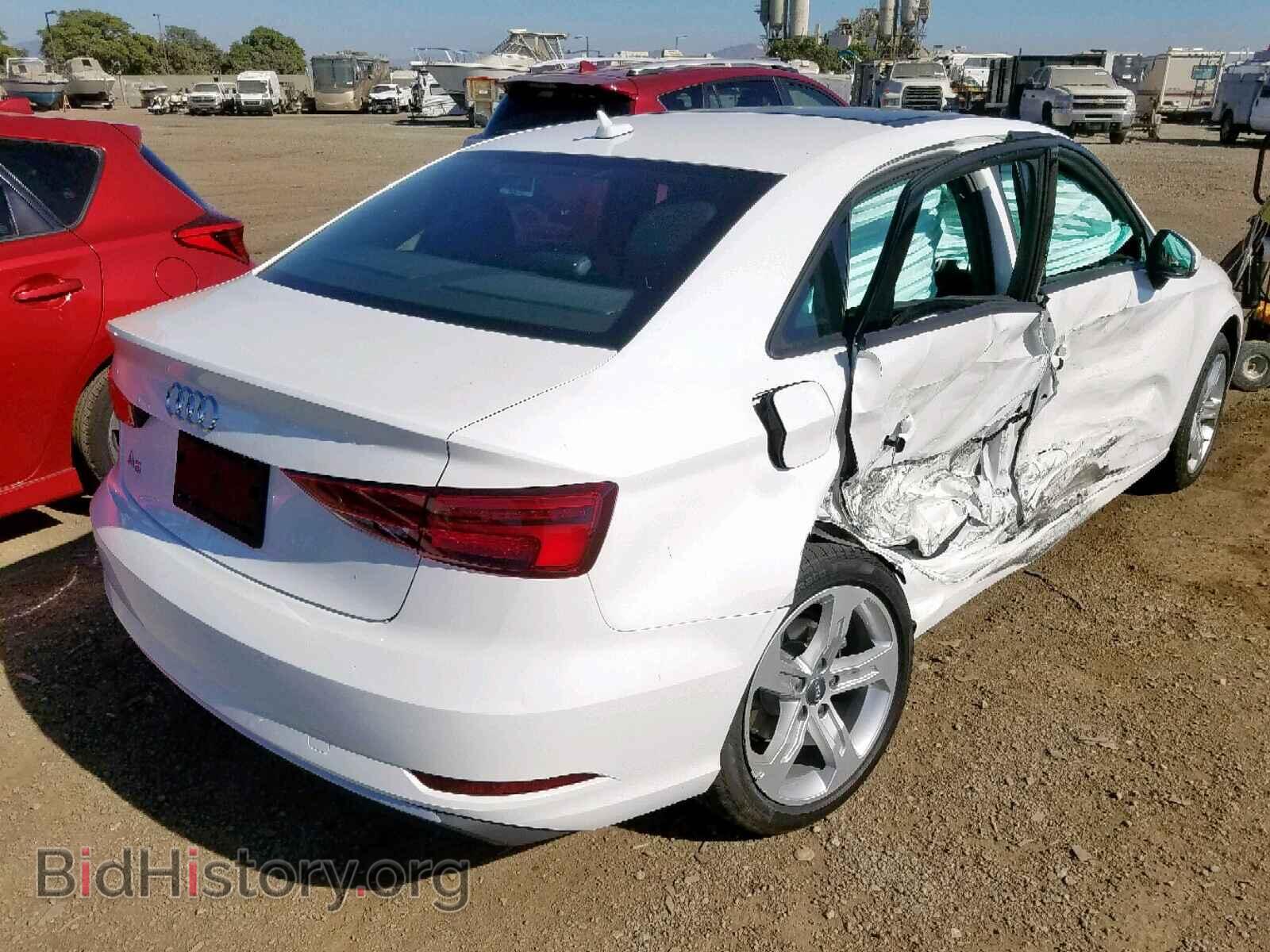 2018 AUDI A3 - VIN: WAUAUGFF0J1089641 - Фото 4
